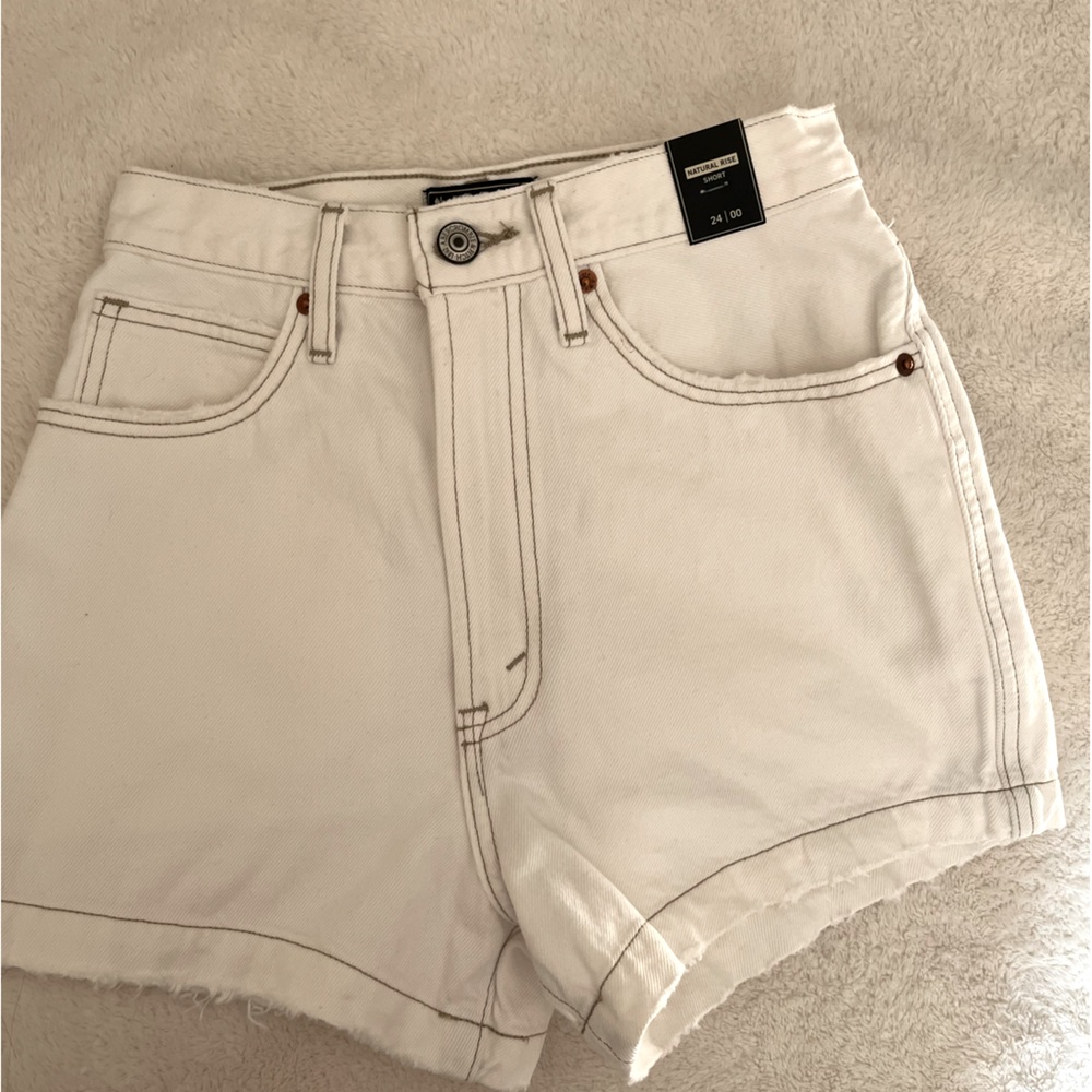 Abercrombie white mom shirts size 24 (00) new with tags never worn